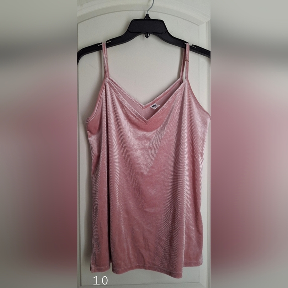 Old Navy Tops - Old Navy Velvet Sleeveless Tank Top Cami Shirt Womens Sz Small NEW NWT
